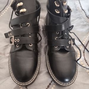 She&I Leather Boots, Black